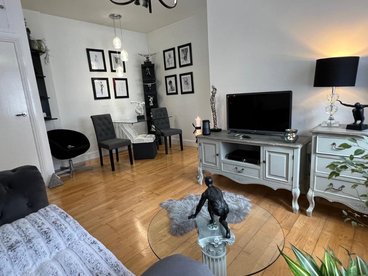 Lovely Apartment In Cork Buitenkant foto