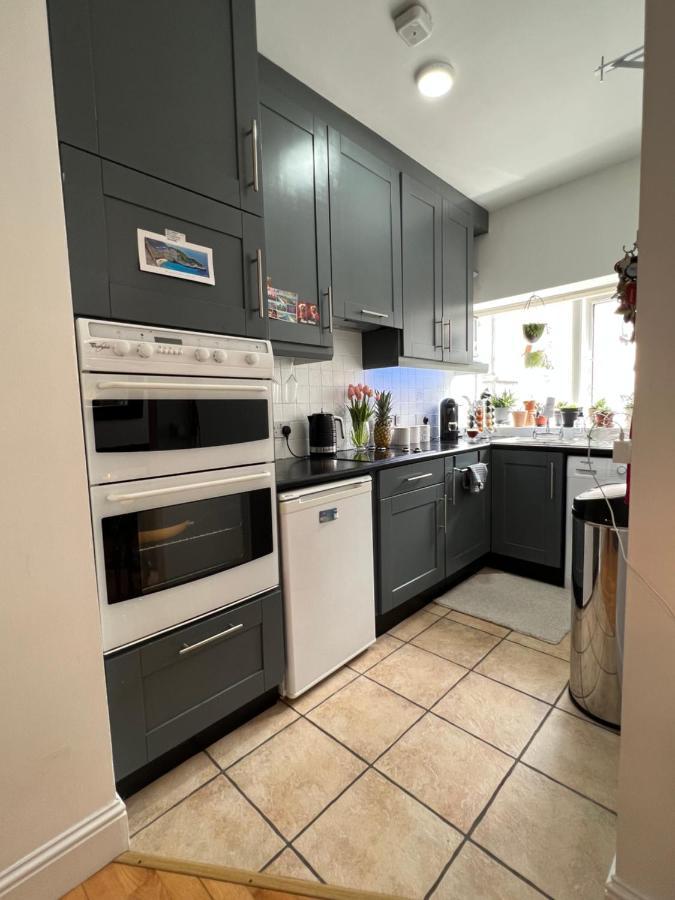 Lovely Apartment In Cork Buitenkant foto